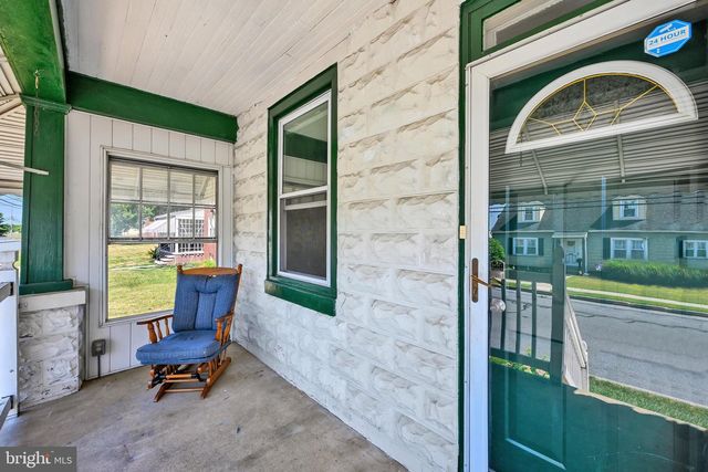 121 W WASHINGTON AVE, Myerstown, PA 17067