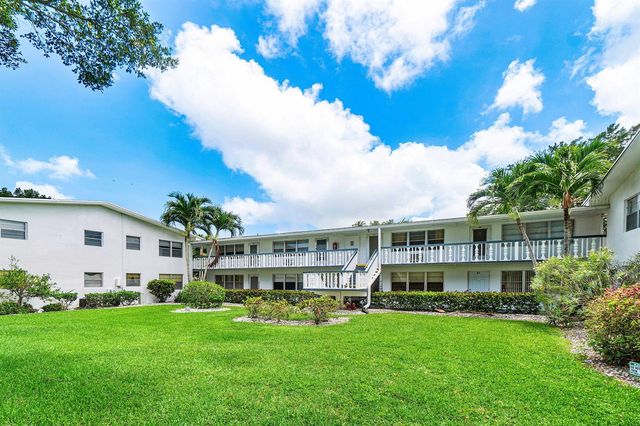 57 Canterbury, West Palm Beach, FL 33417