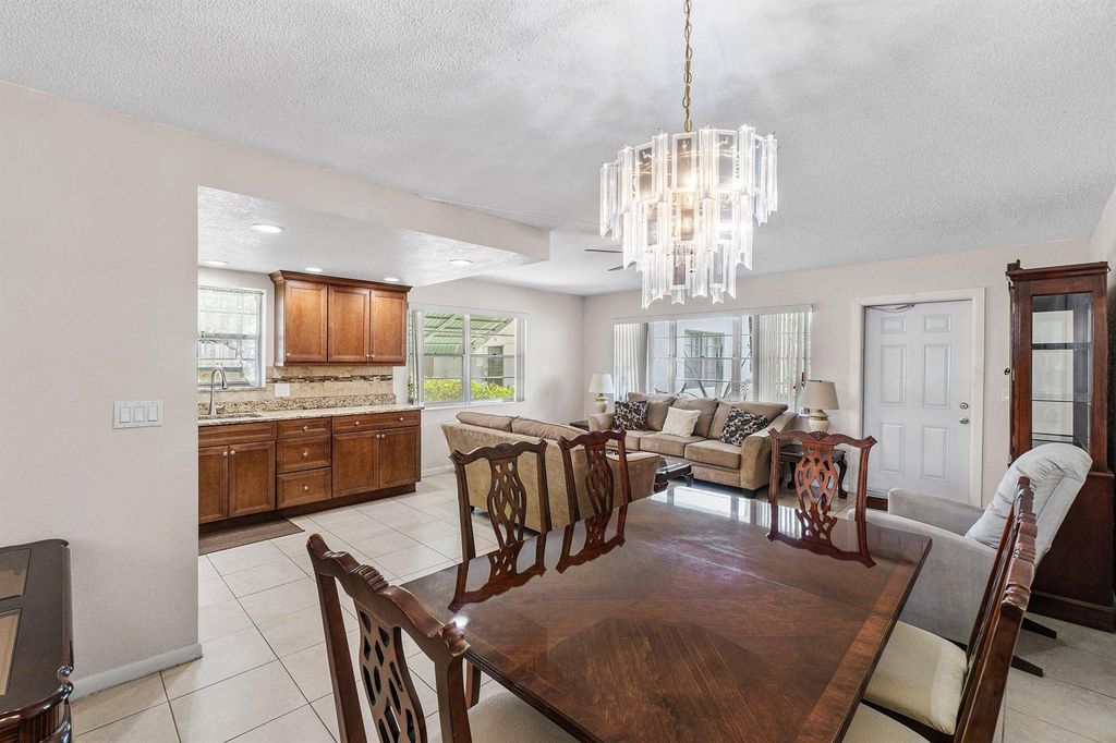 57 Canterbury, West Palm Beach, FL 33417