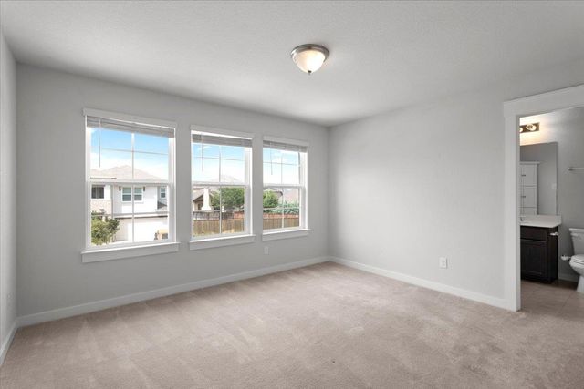 321 Buffalo View LN, Georgetown, TX 78628