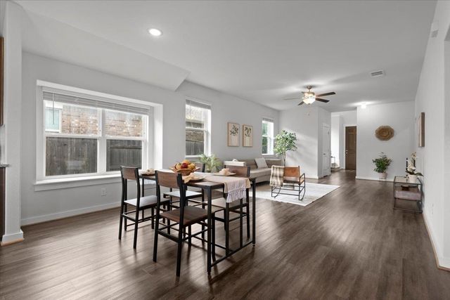 321 Buffalo View LN, Georgetown, TX 78628
