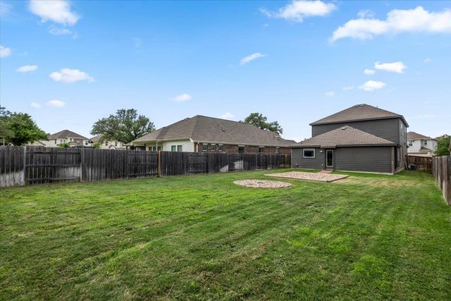 321 Buffalo View LN, Georgetown, TX 78628