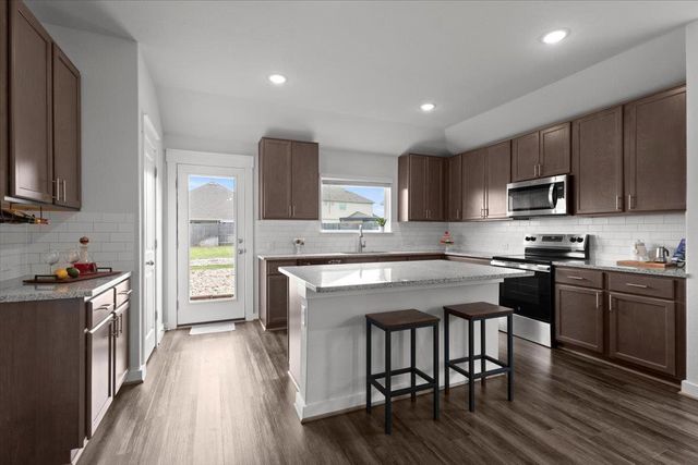 321 Buffalo View LN, Georgetown, TX 78628