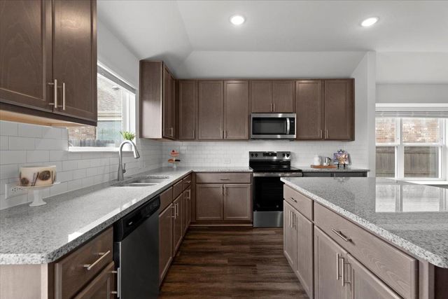 321 Buffalo View LN, Georgetown, TX 78628