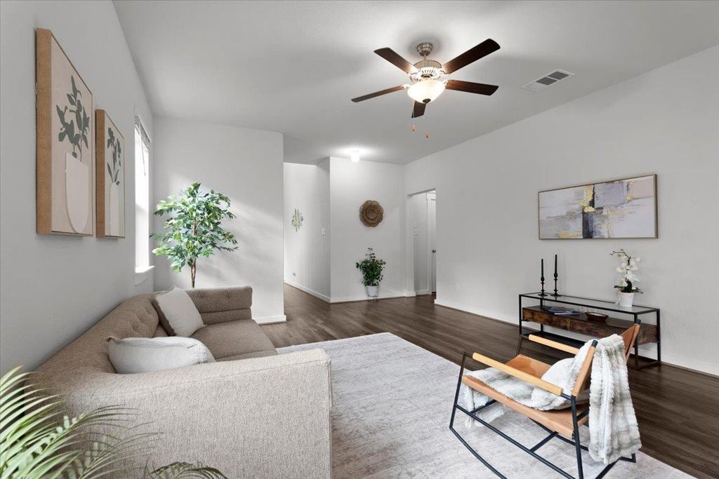 321 Buffalo View LN, Georgetown, TX 78628