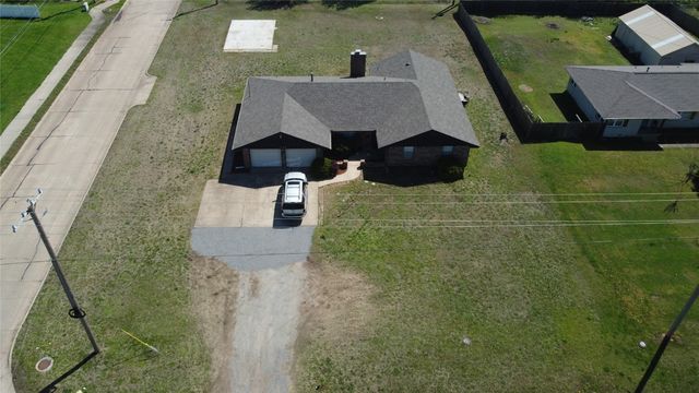 1523 N Jardot Road, Stillwater, OK 74075