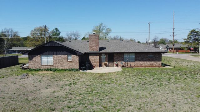 1523 N Jardot Road, Stillwater, OK 74075
