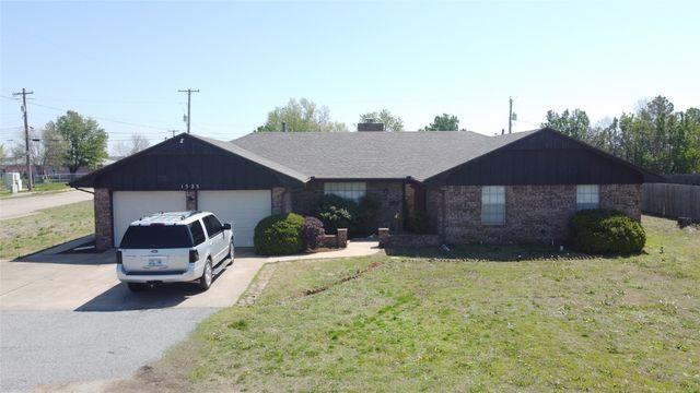 1523 N Jardot Road, Stillwater, OK 74075