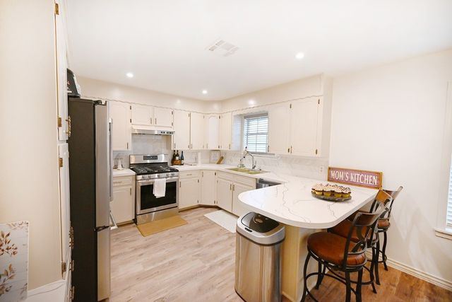 1523 N Jardot Road, Stillwater, OK 74075