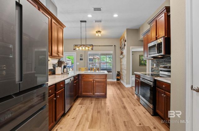 16108 Lakeway Drive, Loxley, AL 36551