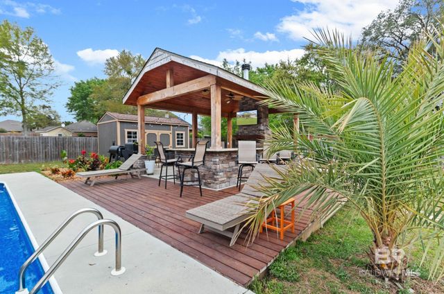 16108 Lakeway Drive, Loxley, AL 36551