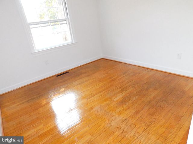 10374 RECTORY LN, King George, VA 22485