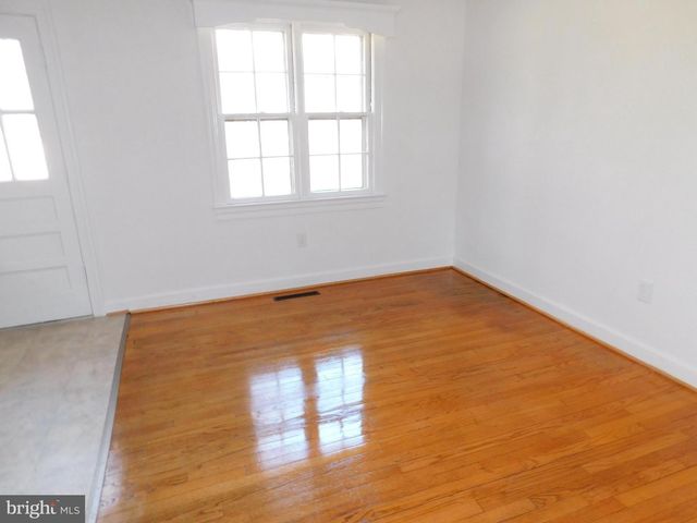 10374 RECTORY LN, King George, VA 22485