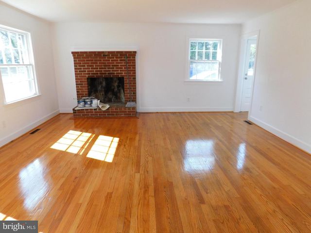 10374 RECTORY LN, King George, VA 22485