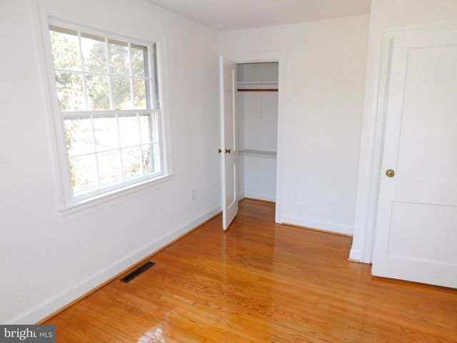 10374 RECTORY LN, King George, VA 22485