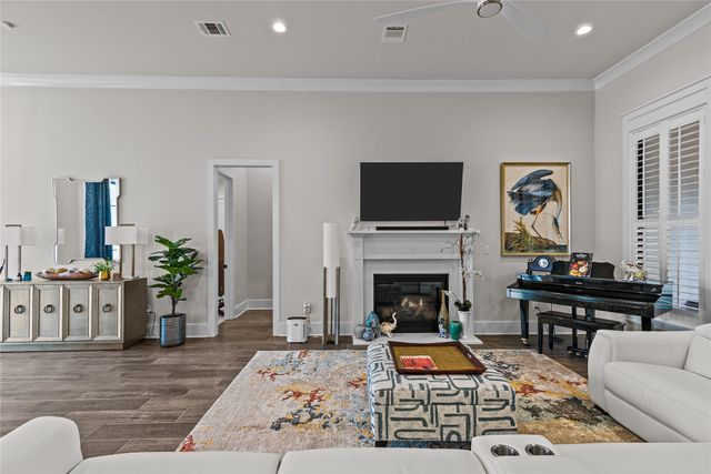 2137 Garrett Farms Row, Shreveport, LA 71106