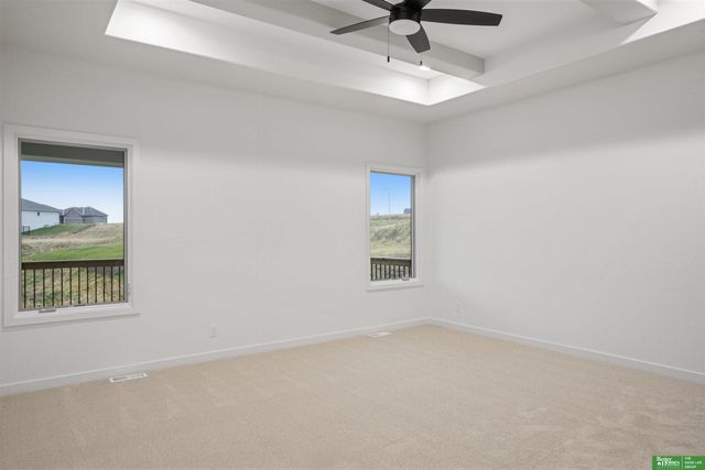 10023 Prospect Street, Papillion, NE 68046