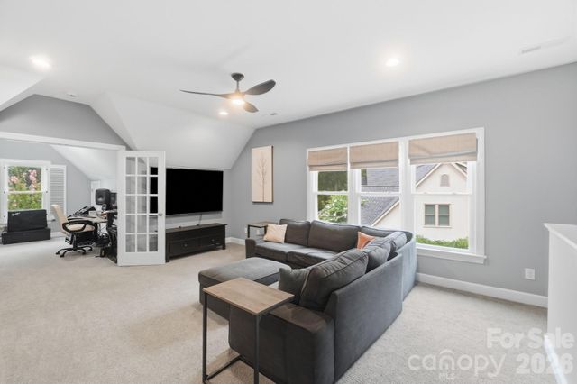 10427 Hadleigh Place, Charlotte, NC 28210
