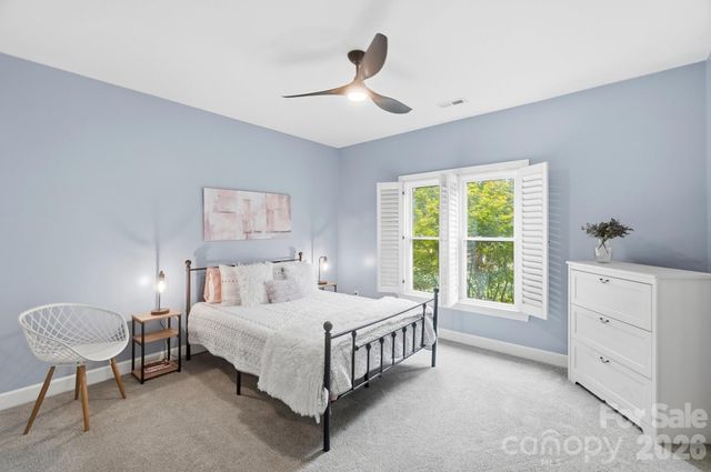 10427 Hadleigh Place, Charlotte, NC 28210