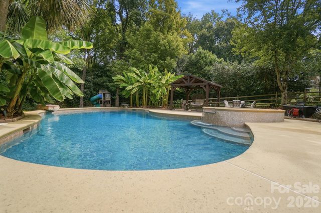 10427 Hadleigh Place, Charlotte, NC 28210
