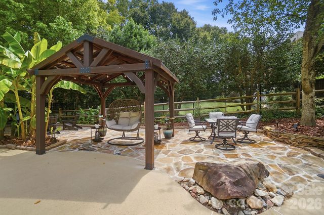 10427 Hadleigh Place, Charlotte, NC 28210