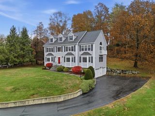 20 Stanwood Road, Salem, NH 03079