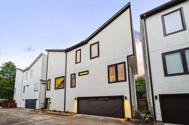 1821 W Main Street E, Houston, TX 77098
