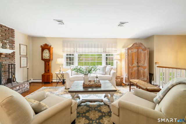 924 Roxbury Road, Southbury, CT 06488