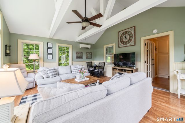 924 Roxbury Road, Southbury, CT 06488
