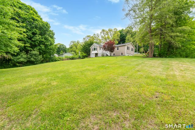 924 Roxbury Road, Southbury, CT 06488