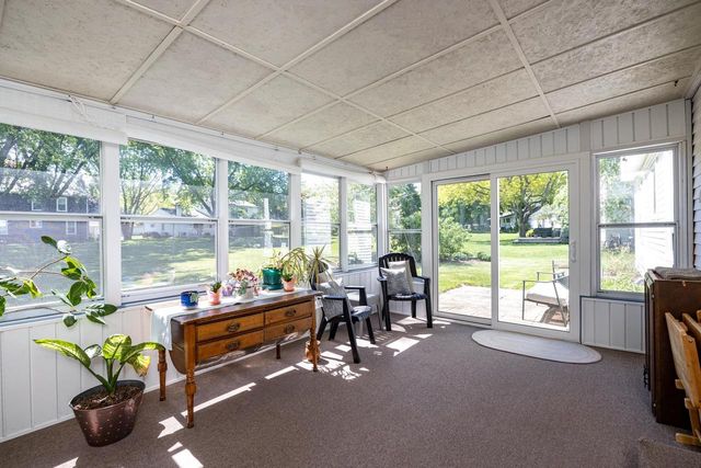 1710 ARLINGTON DRIVE, Oshkosh, WI 54904