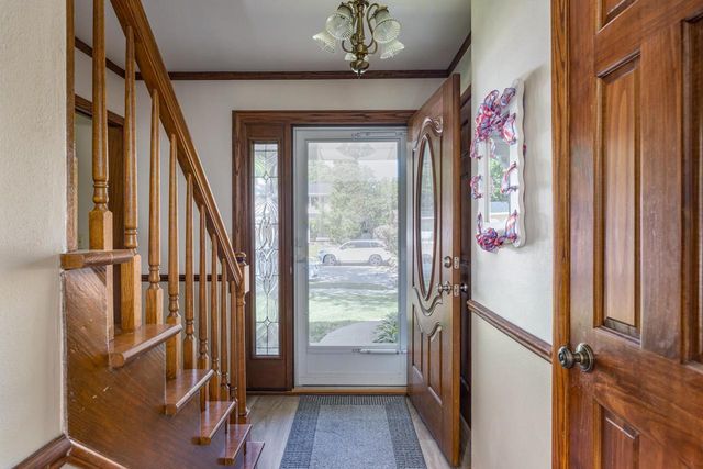 1710 ARLINGTON DRIVE, Oshkosh, WI 54904