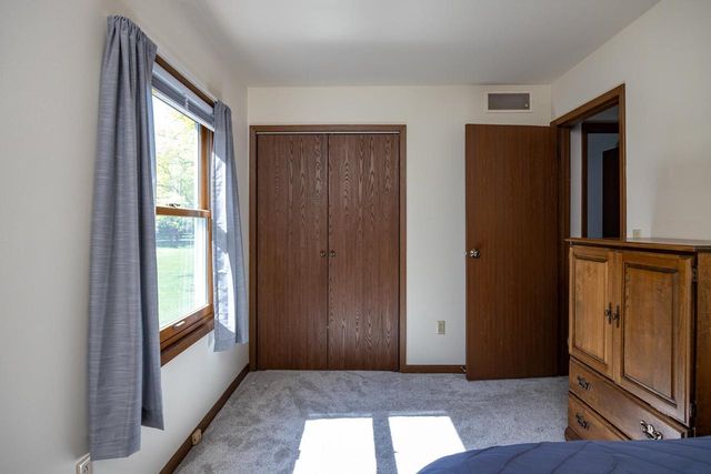 1710 ARLINGTON DRIVE, Oshkosh, WI 54904