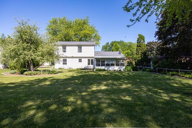 1710 ARLINGTON DRIVE, Oshkosh, WI 54904