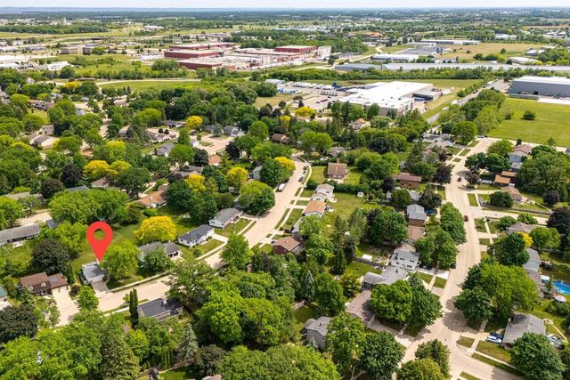 1710 ARLINGTON DRIVE, Oshkosh, WI 54904