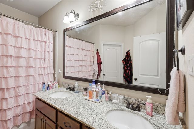 1440 Crescent Ridge Drive, College Station, TX 77845
