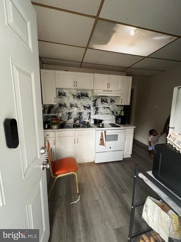 126 W JACKSON ST, York, PA 17401