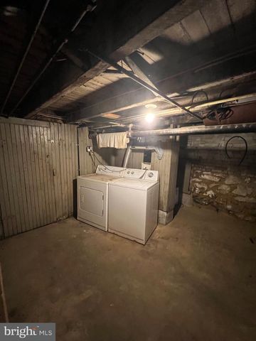126 W JACKSON ST, York, PA 17401