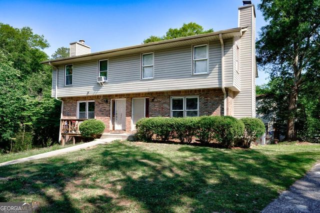 1215 WILLOW CREEK Court NW, Conyers, GA 30012