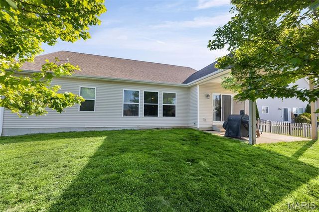 2648 Cheyenne Wells Drive, Belleville, IL 62221