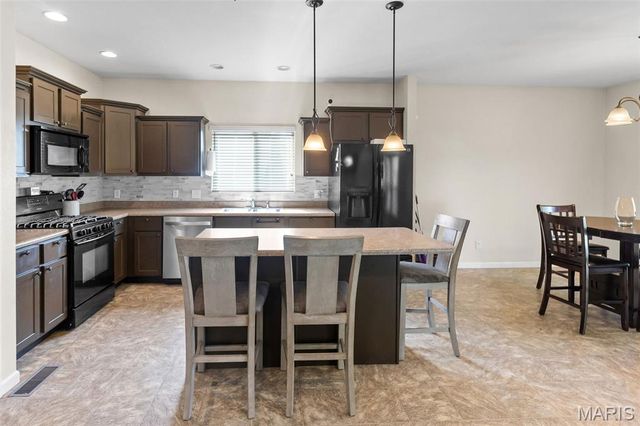 2648 Cheyenne Wells Drive, Belleville, IL 62221