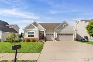 2648 Cheyenne Wells Drive, Belleville, IL 62221