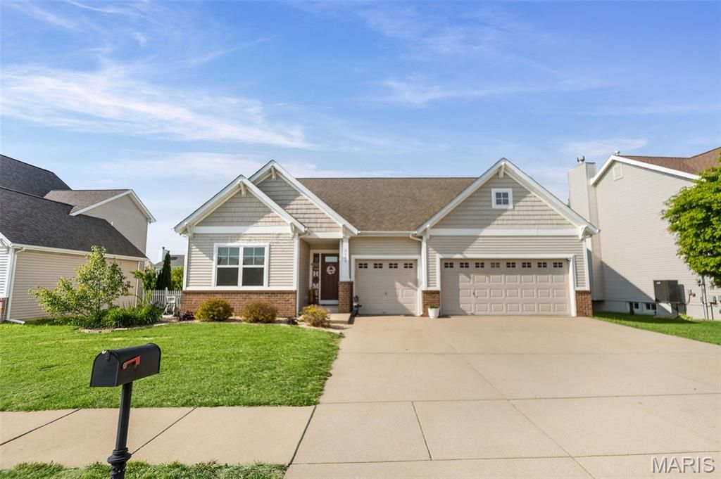 2648 Cheyenne Wells Drive, Belleville, IL 62221
