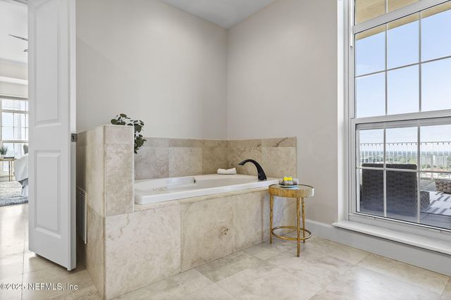 400 E BAY Street PH8, Jacksonville, FL 32202