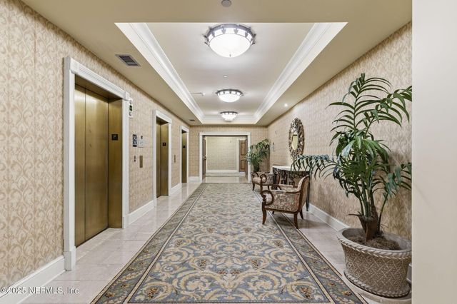 400 E BAY Street PH8, Jacksonville, FL 32202