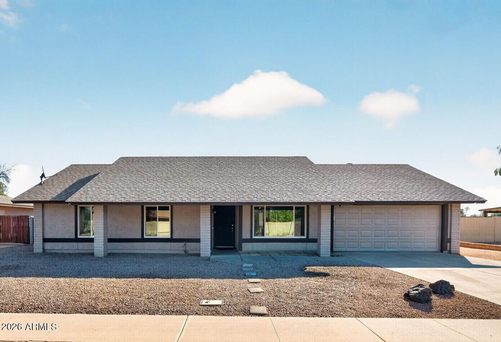 2439 S ROGERS --, Mesa, AZ 85202 — photo 2