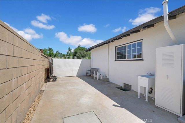 1209 N Puente Street, Brea, CA 92821