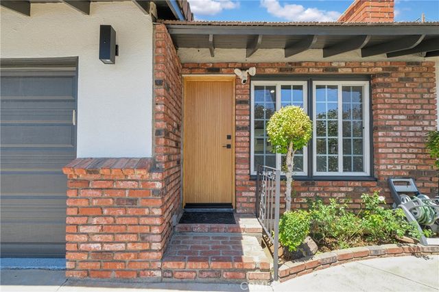 1209 N Puente Street, Brea, CA 92821