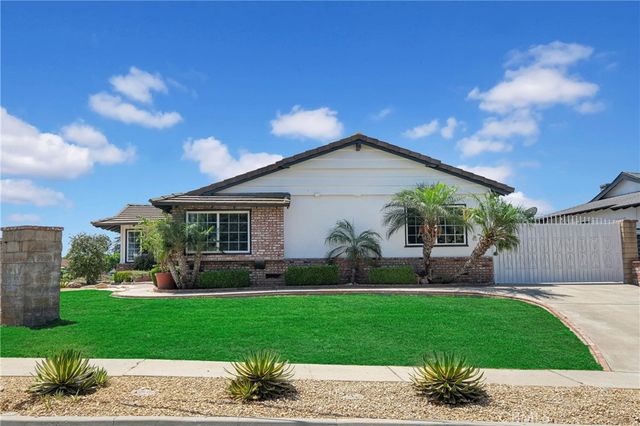 1209 N Puente Street, Brea, CA 92821