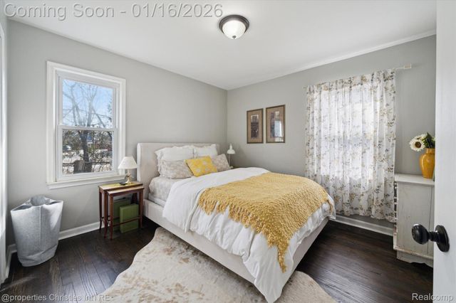 16975 W Fourteen Mile Road, Beverly Hills Village, MI 48025